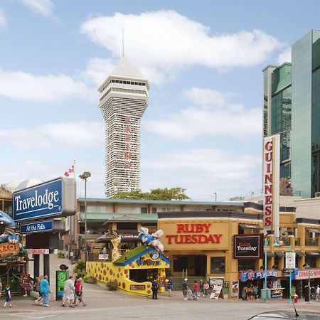 Travelodge By Wyndham Niagara Falls At The Falls Экстерьер фото